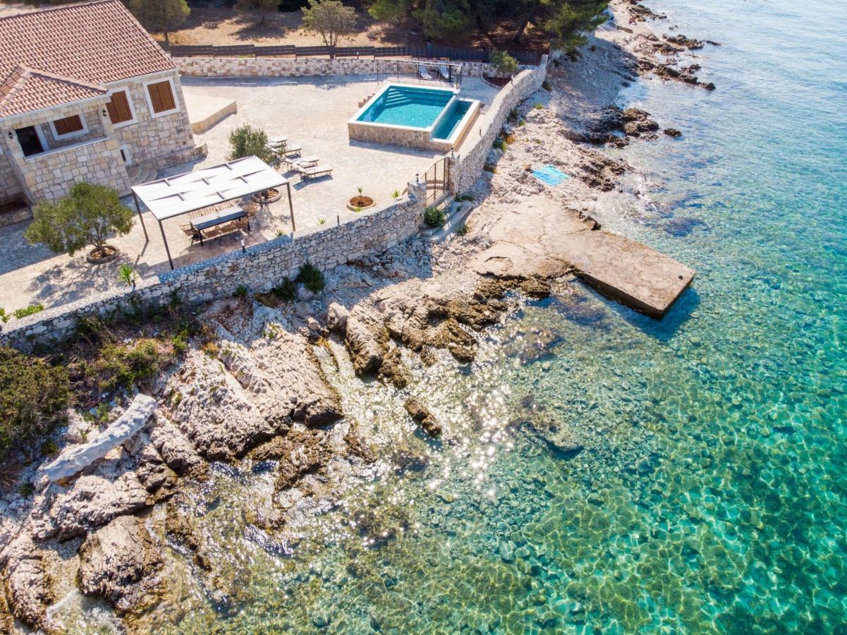 Villa Rudini With Heated Pool Okrug Gornji Dış mekan fotoğraf