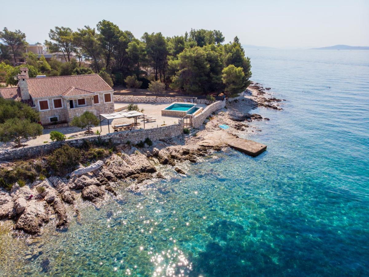 Villa Rudini With Heated Pool Okrug Gornji Dış mekan fotoğraf