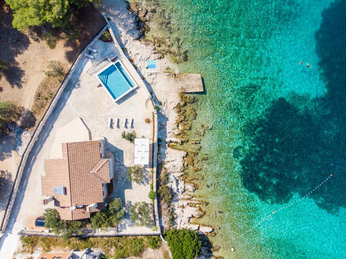 Villa Rudini With Heated Pool Okrug Gornji Dış mekan fotoğraf