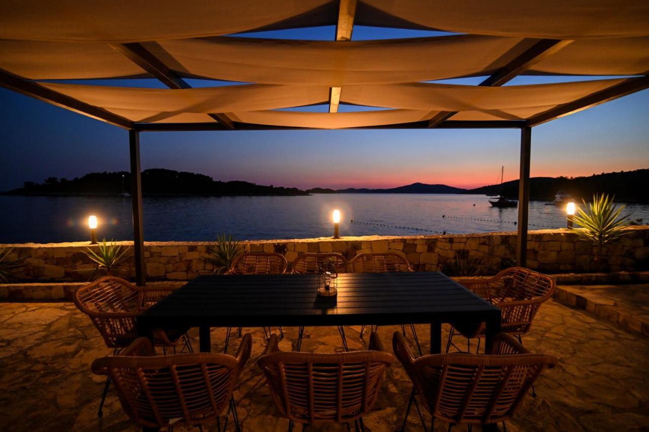 Villa Rudini With Heated Pool Okrug Gornji Dış mekan fotoğraf