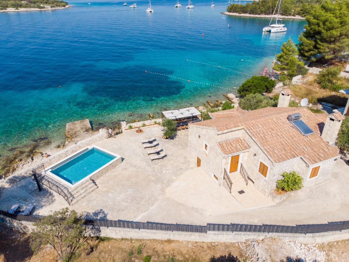 Villa Rudini With Heated Pool Okrug Gornji Dış mekan fotoğraf