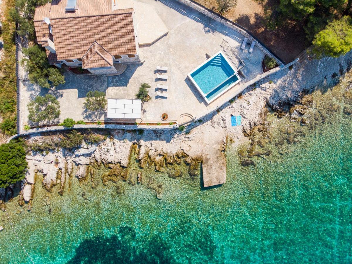 Villa Rudini With Heated Pool Okrug Gornji Dış mekan fotoğraf